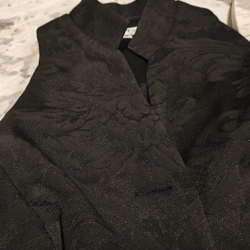 Black Brocade Vest - Picture 5 of 6
